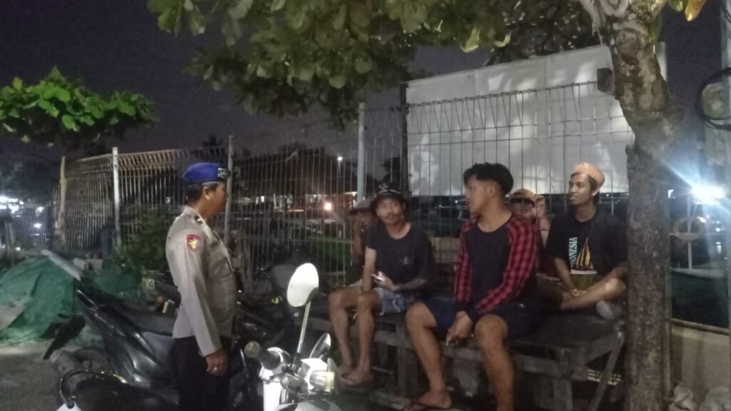 WhatsApp Image 2024 08 21 at 07.38.39 Sat Polair Polres Bontang Sambangi Warga Pesisir, Sampaikan Imbauan Pilkada Damai dan Waspada Hoaks PROKALTIM