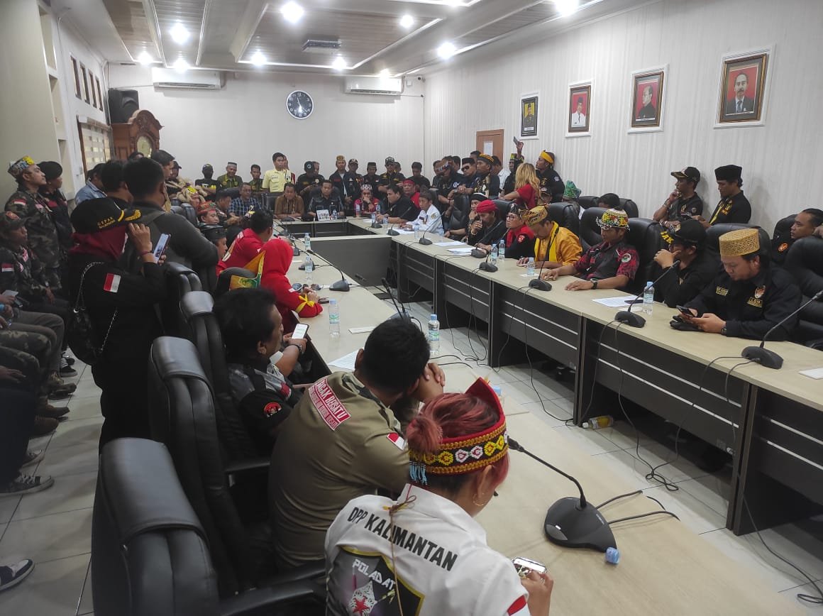 WhatsApp Image 2024 09 02 at 22.32.17 Audiensi Sebanyak 64 Ormas Gabungan dan LSM Kaltim Diterima Langsung DPRD Balikpapan PROKALTIM