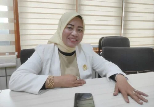 Hj Muliati dari IRT Sukses Jadi Anggota DPRD Balikpapan PROKALTIM 7 WhatsApp Image 2024 09 17 at 23.42.57 Hj Muliati dari IRT Sukses Jadi Anggota DPRD Balikpapan PROKALTIM