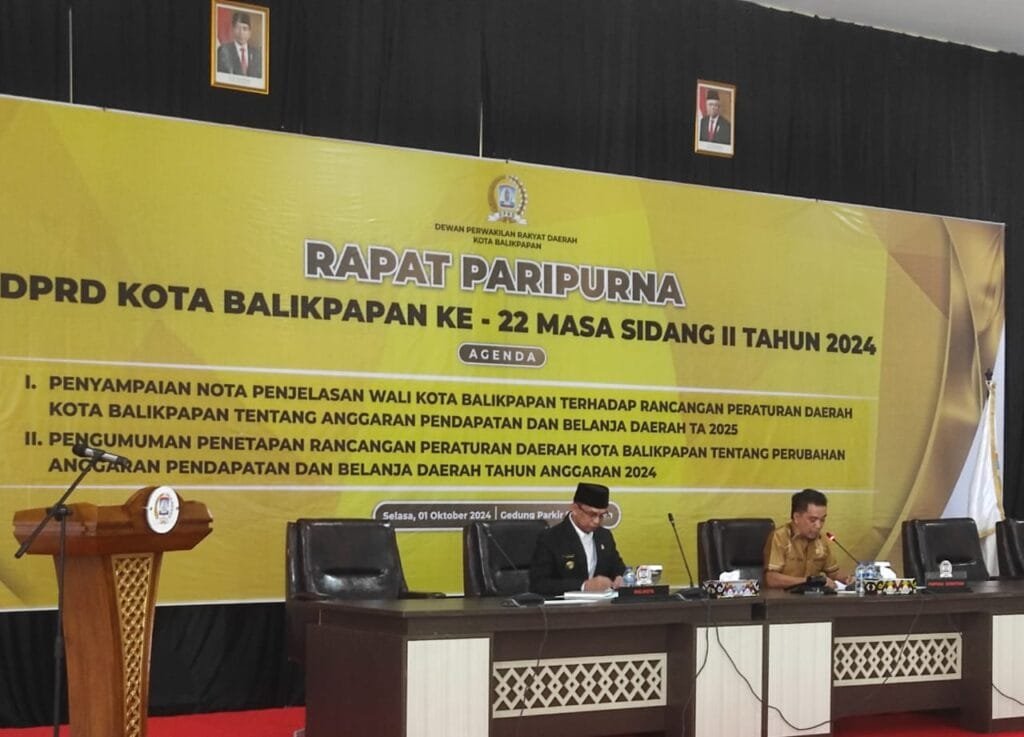 WhatsApp Image 2024 10 01 at 21.23.01 Rapat Paripurna DPRD Balikpapan, Pjs Wali Kota Balikpapan Sampaikan Nota Keuangan Raperda APBD Balikpapan 2025 PROKALTIM