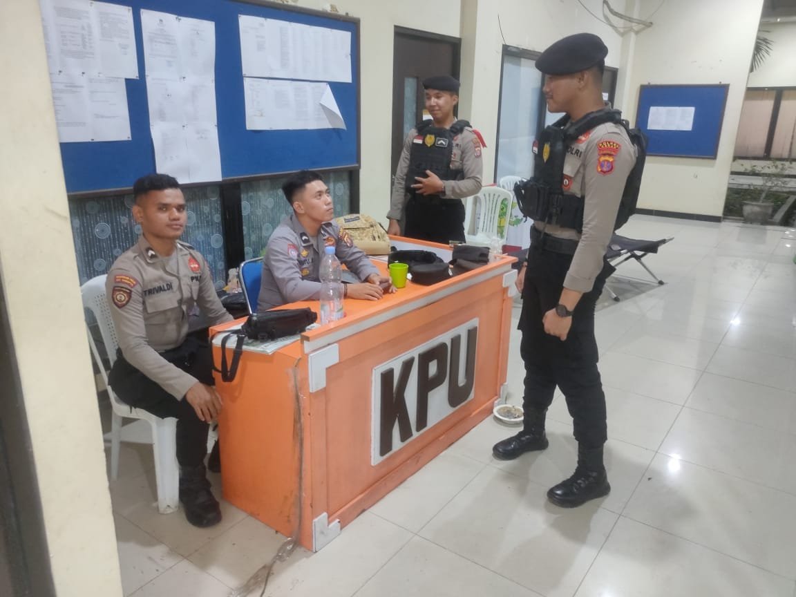 Polres Berau Gelar Patroli di Kantor KPU untuk Antisipasi Kejahatan