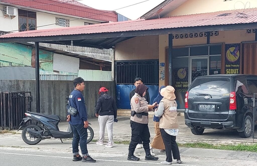 WhatsApp Image 2024 10 11 at 13.56.40 Regu 3 Polres Bontang amankan Kampanye Tatap Muka salah satu Paslon Walikota Bontang dan Wakil di Bontang Selatan PROKALTIM