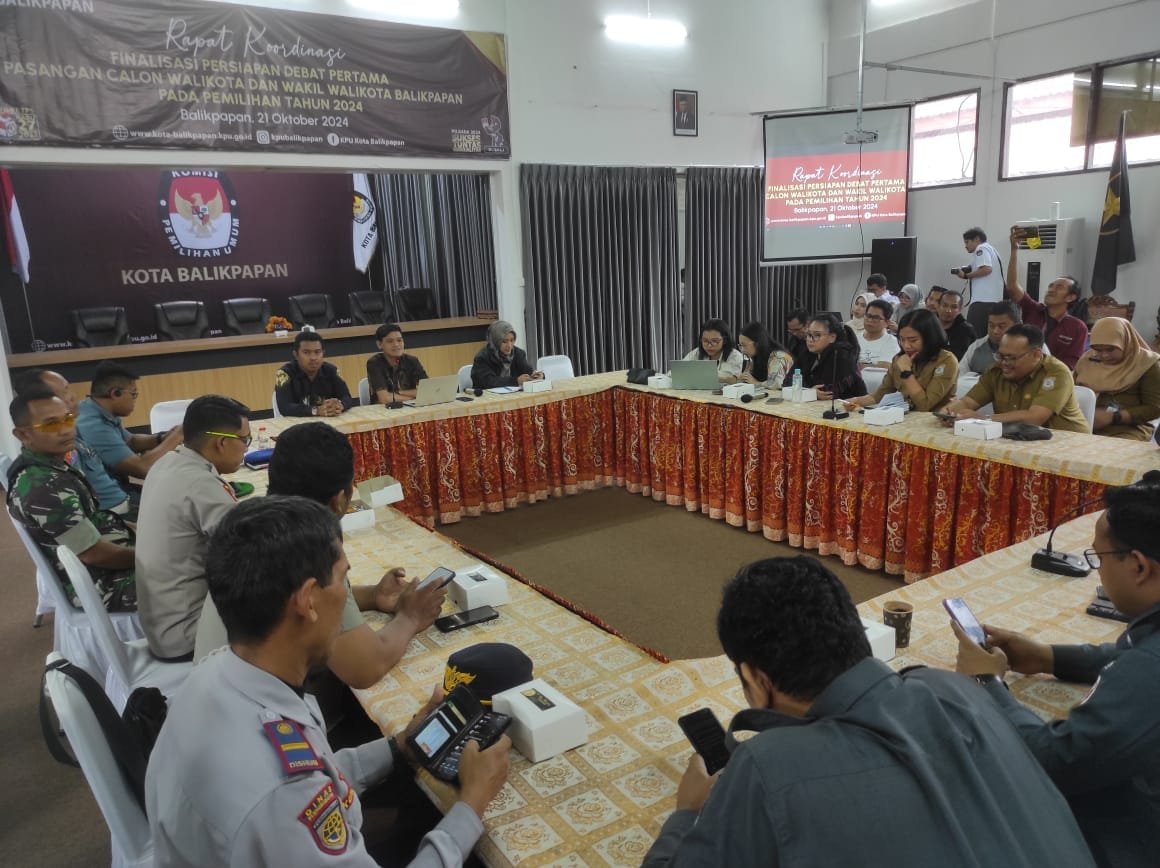 KPU Gelar Rakor Finalisasi Persiapan Debat Pertama Paslon Wali Kota dan Wakil Wali Kota Balikpapan Pada Pilkada 2024