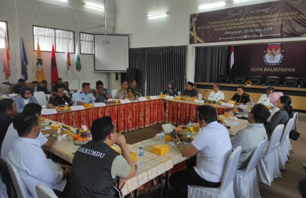 WhatsApp Image 2024 10 24 at 20.45.42 Pemkot Balikpapan Bersama DPRD Balikpapan Pantau Seluruh Pelaksanaan Tahapan dan Kesiapan Logistik Pilkada PROKALTIM