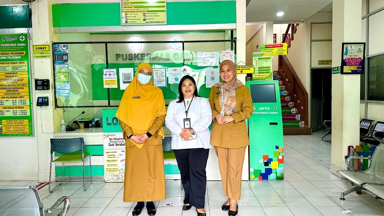 Midtown Xpress Balikpapan Berkunjung ke Puskesmas Damai, Bersama Dokter Sambut Hari Dokter Nasional