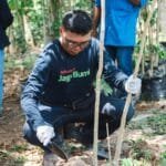 Telkomsel dan Ciro Waste Lakukan Aksi Bersama untuk Bumi Lestari di Hutan Kota Telaga Sari Balikpapan
