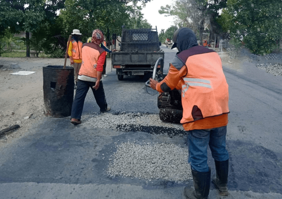 Dinas PUPR PPU Fokus Perbaikin Jalan Cegah Potensi Laka