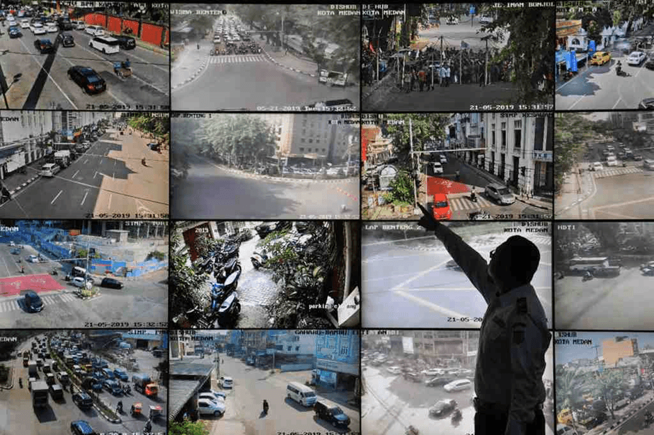 Diskominfo Pantau Keamanan Melalui Kamera Pengawas