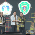 Pj. Bupati PPU Makmur Marbun Terima Penghargaan Bergengsi dari Kompas Media Group