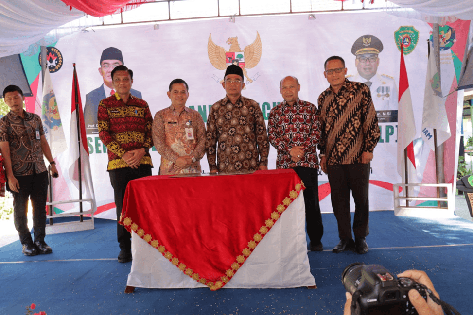 Menko PMK Resmikan 28 SLP di PPU