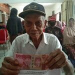 Ilustrasi penyaluran BLT. (Ist)