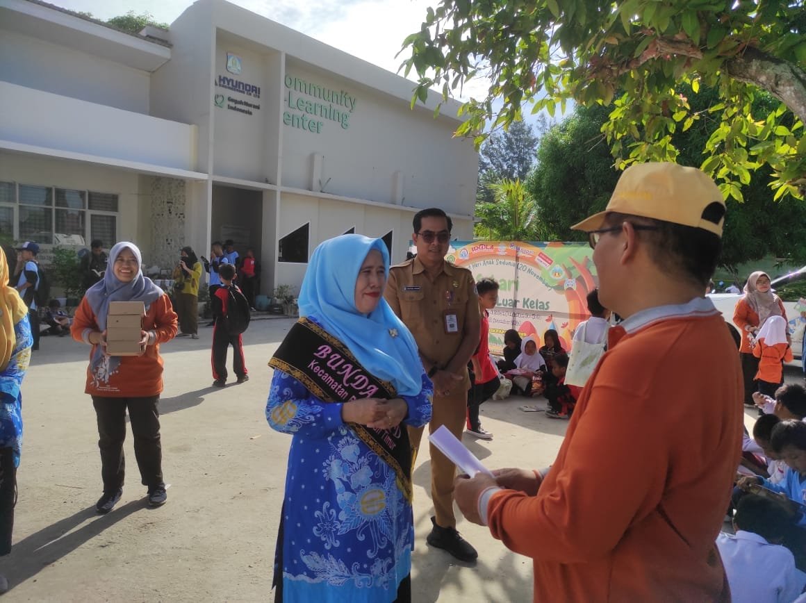 WhatsApp Image 2024 11 06 at 07.18.02 Menyambut Hari Anak Sedunia, DP3AKB Berkolaborasi Disdikbud Terapkan Gerakan Sehari Belajar di Luar Kelas di Sekolah PROKALTIM