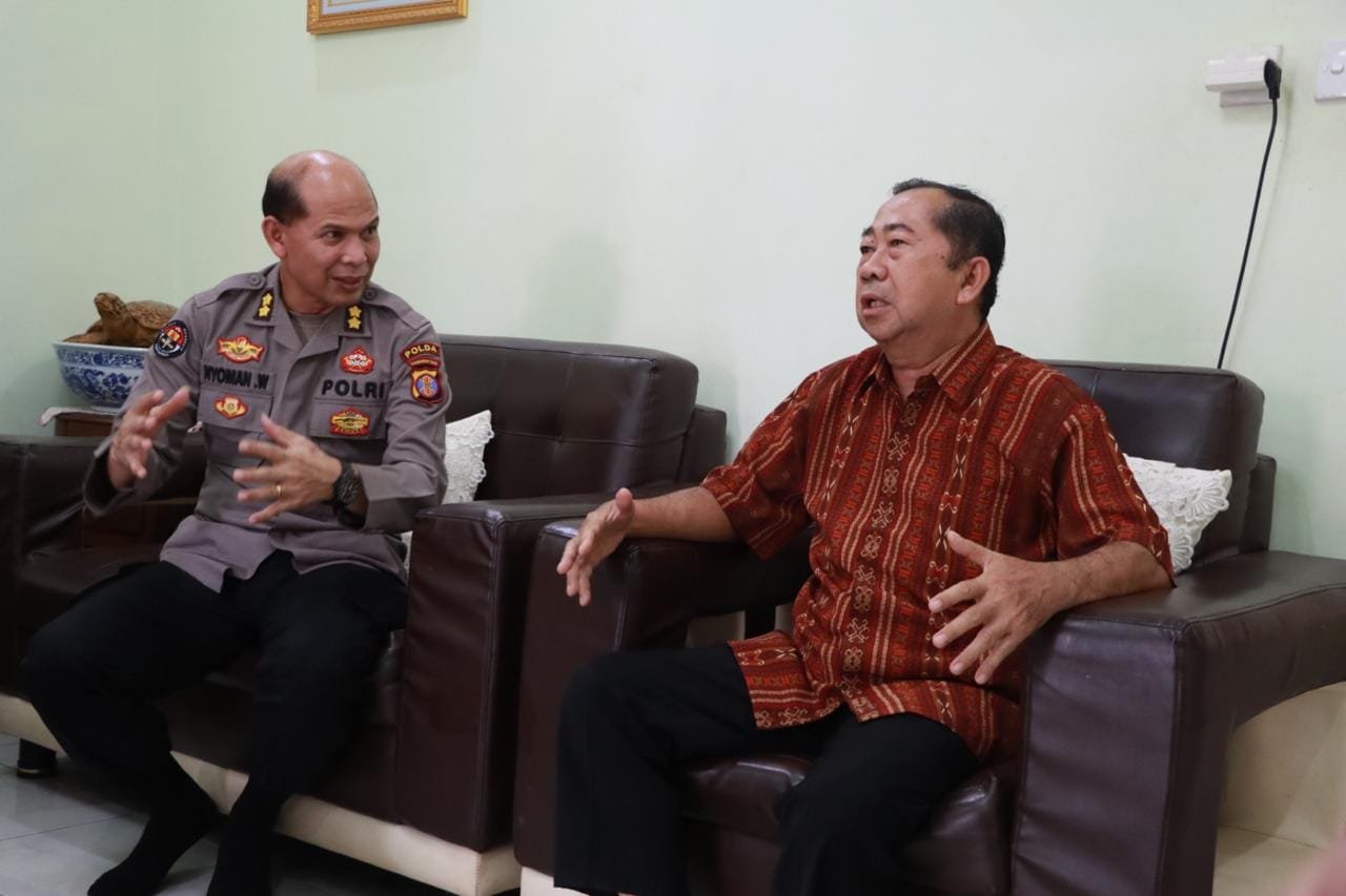 WhatsApp Image 2024 11 07 at 12.51.06 Sampaikan Pesan Pilkada Damai, Bidhumas Polda Kaltim Gelar Silaturahmi dengan Ketua FKUB Kab. Berau PROKALTIM