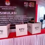 KPU Balikpapan Gelar Simulasi Pemungutan dan Penghitungan Suara di Halaman Kantor KPU