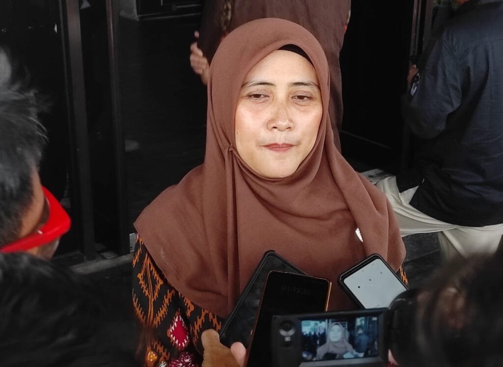 WhatsApp Image 2024 11 08 at 22.23.09 Farida: Perbedaan Menonjol Pemilu dan Pilkada Serentak 2024 Terkait dengan Penulisan di Lembar C Hasil PROKALTIM