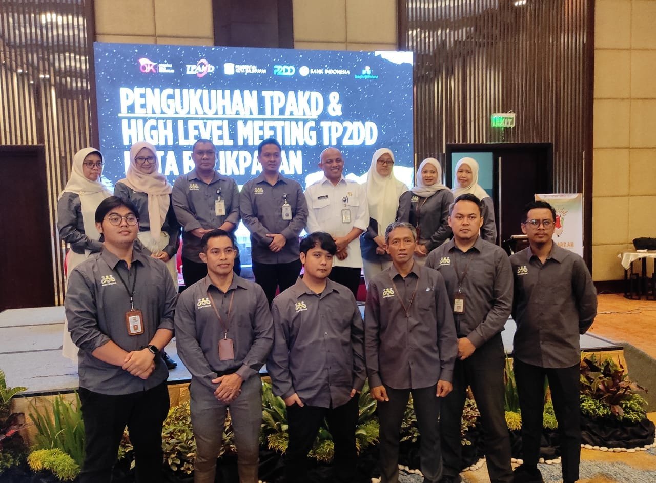 Resmi Dikukuhkan, Tim TAPKD dan TP2DD Kota Balikpapan