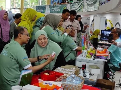 WhatsApp Image 2024 11 18 at 11.32.03 Puncak Hari Kesehatan Nasional ke-60 di Balikpapan, Gerak Bersama Sehat Bersama PROKALTIM