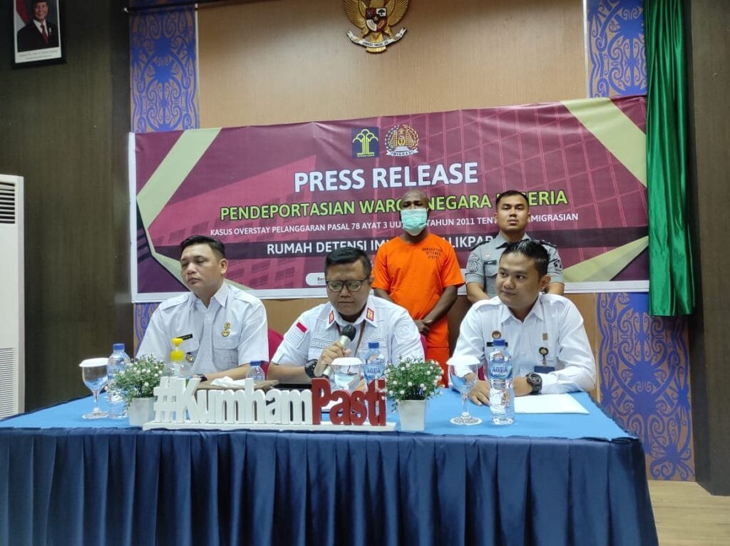 WhatsApp Image 2024 11 20 at 17.07.22 Rudenim Balikpapan Deportasi WNA Nigeria PROKALTIM