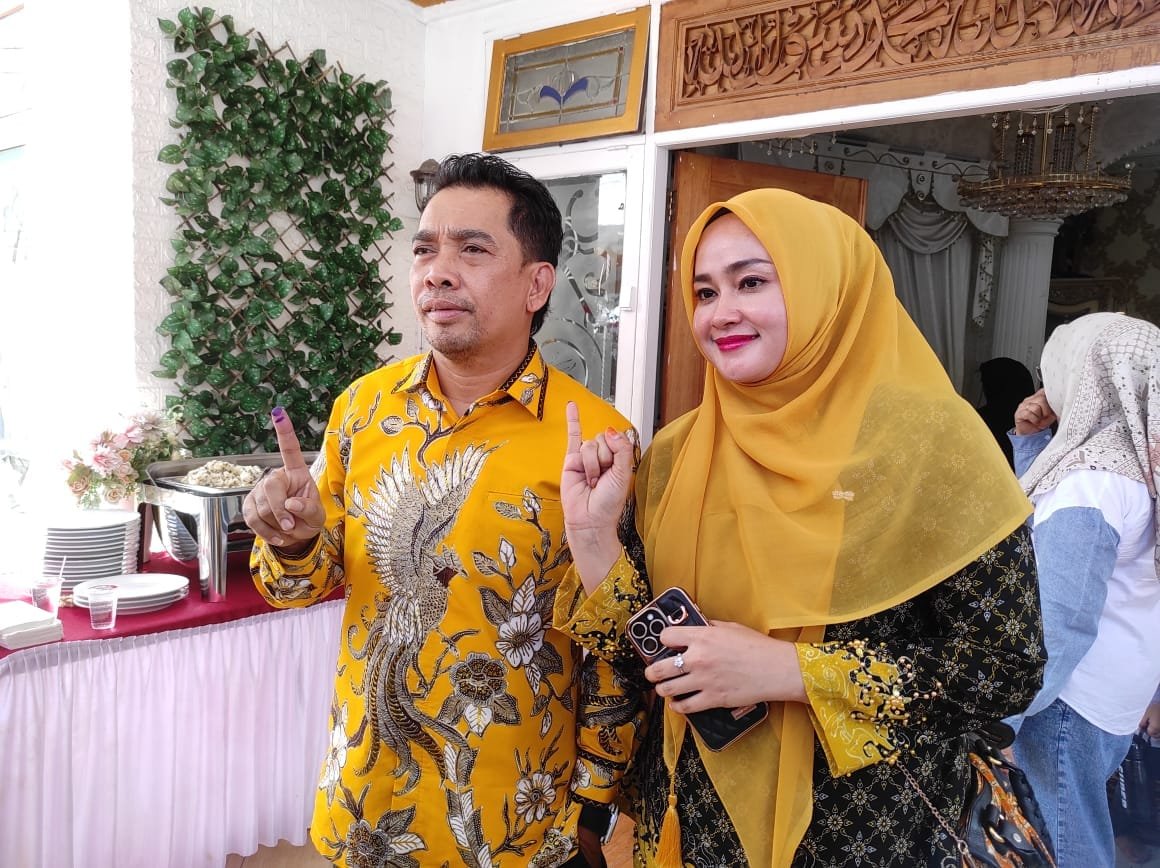 Ketua DPRD Alwi Nyoblos di TPS 031 Baru Tengah, Himbau Jangan Golput