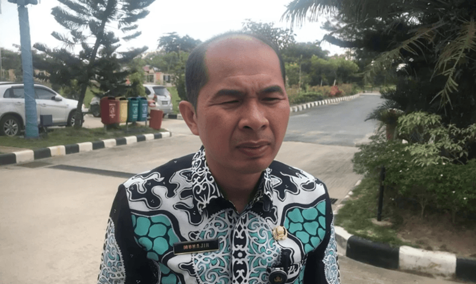 Kepala BKAD PPU, Muhajir.