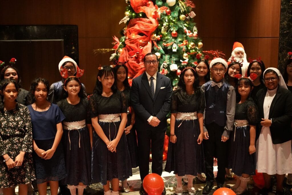 DSC07036 Swissotel Nusantara Menggelar Upacara Penyalaan Lampu Natal Pertama PROKALTIM