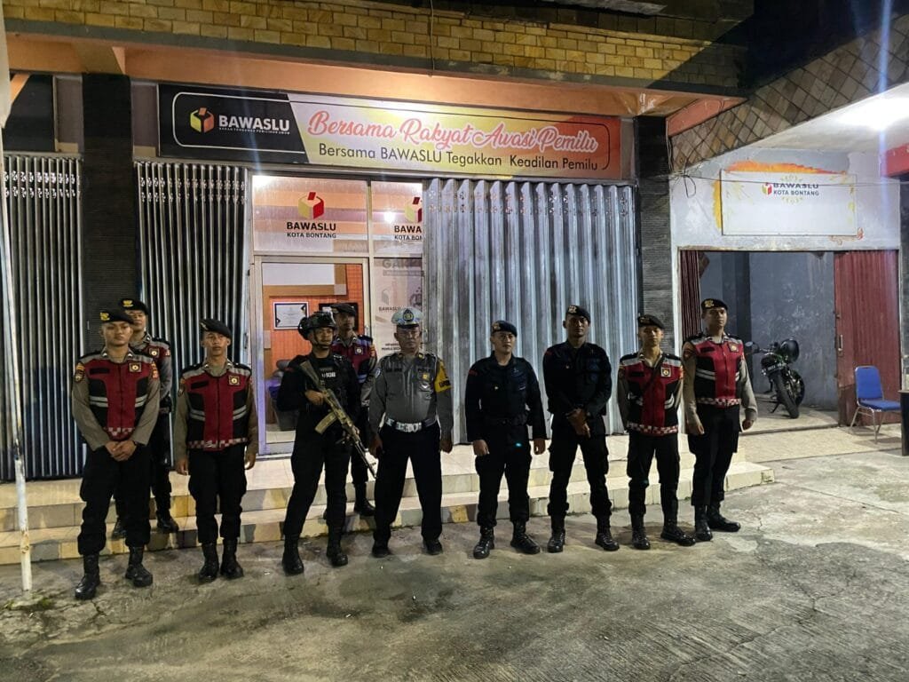 WhatsApp Image 2024 12 09 at 11.05.25 Patroli gabungan BKO Brimob dan Samapta polres Bontang guna Cooling System dan Cipta Kondisi Jelang Sidang Pleno Pilkada 2024 tingkat Kota Bontang PROKALTIM