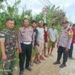 Polsek Samboja Gelar Patroli Dialogis Gabungan Tiga Pilar untuk Jaga Stabilitas Pasca Pilkada