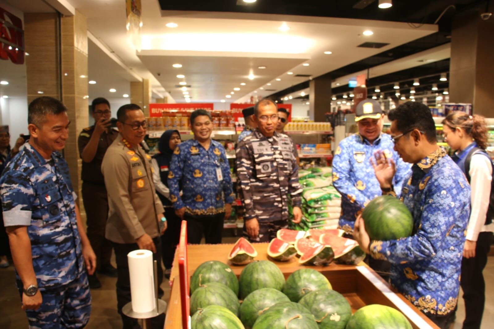 Wali Kota Balikpapan Lakukan Sidak Cek Kualitas Parcel&hellip;