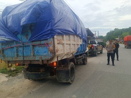 WhatsApp Image 2024 12 18 at 20.26.20 Pergeseran Logistik Pilkada di Long Kali Berjalan Lancar, Kapolres Paser Tekankan Pengamanan Maksimal PROKALTIM