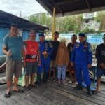 Ditpolairud Polda Kaltim Berikan Edukasi dan Bantuan kepada Nelayan di Balikpapan untuk Tingkatkan Keselamatan Kerja dan Kesejahteraan