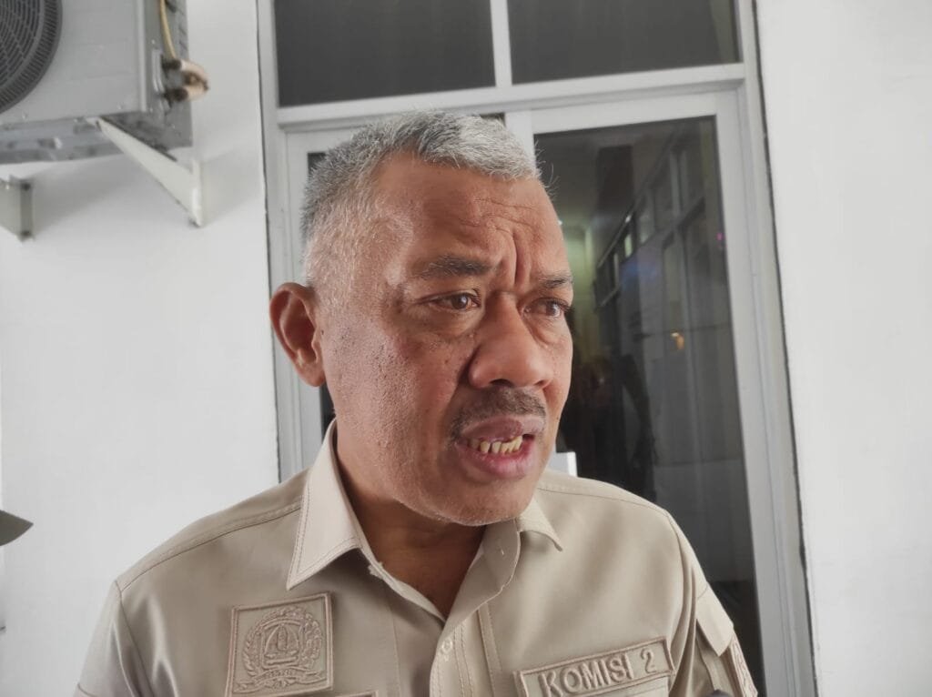 WhatsApp Image 2025 01 16 at 14.24.51 1 Wakil Ketua DPRD Balikpapan, Budiono, Sebut Kekurangan Kuota LPG 3 Kg Mencapai 11 Ribu MT PROKALTIM