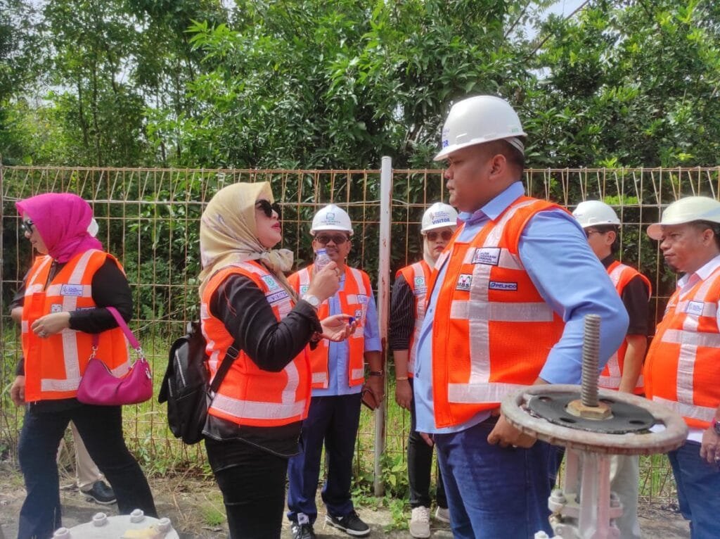 WhatsApp Image 2025 01 21 at 23.23.59 Komisi II DPRD Balikpapan Tinjau Kualitas Air Baku KKT dan Usulkan Penggunaan Air Curah untuk Warga PROKALTIM