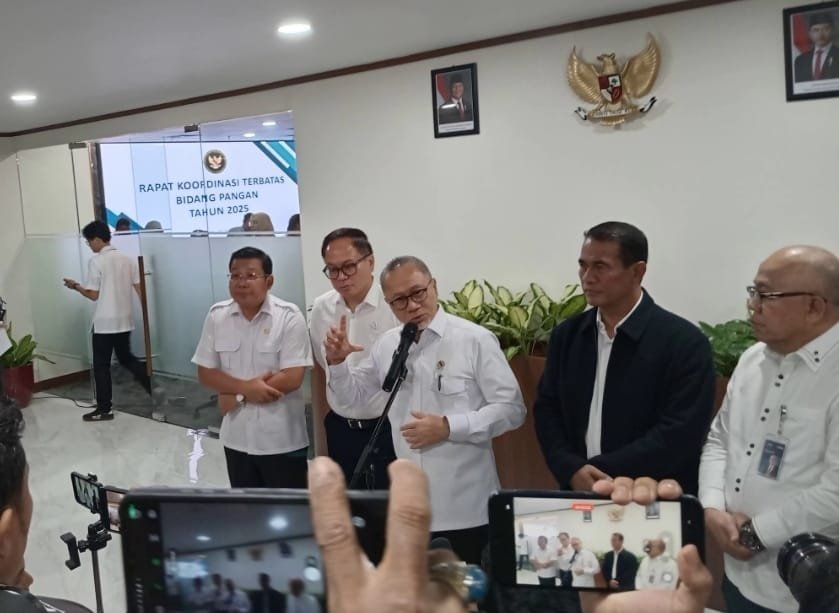 WhatsApp Image 2025 01 23 at 14.08.48 Jelang Imlek, Zulhas Pastikan Persediaan Bahan Pangan Aman hingga Lebaran PROKALTIM