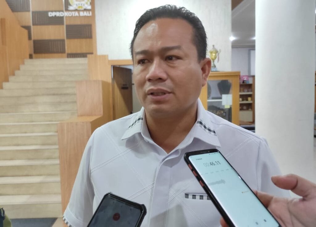 WhatsApp Image 2025 01 23 at 19.54.43 Ketua Komisi IV, Gasali: Pemkot Balikpapan Bangun Dua Sekolah Baru Yakni SMP 27 dan SMP 28 untuk Menyelesaikan Isu PPDB PROKALTIM