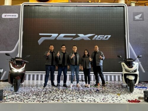 WhatsApp Image 2025 01 25 at 16.00.41 New Honda PCX160 2025: Skutik Premium dengan Desain Mewah dan Teknologi Canggih untuk Pengalaman Berkendara Lebih Kelas PROKALTIM
