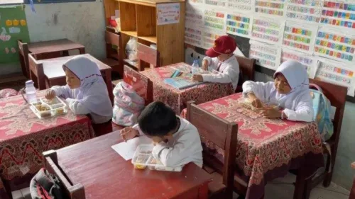 image 2025 01 07 105638905 Penundaan Program Makan Bergizi Gratis (MBG) di Kukar Hingga 13 Januari PROKALTIM