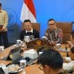 KemenP2MI Audiensi dengan Raffi Ahmad dan Influencer Medsos, Bahas Tren #KaburAjaDulu