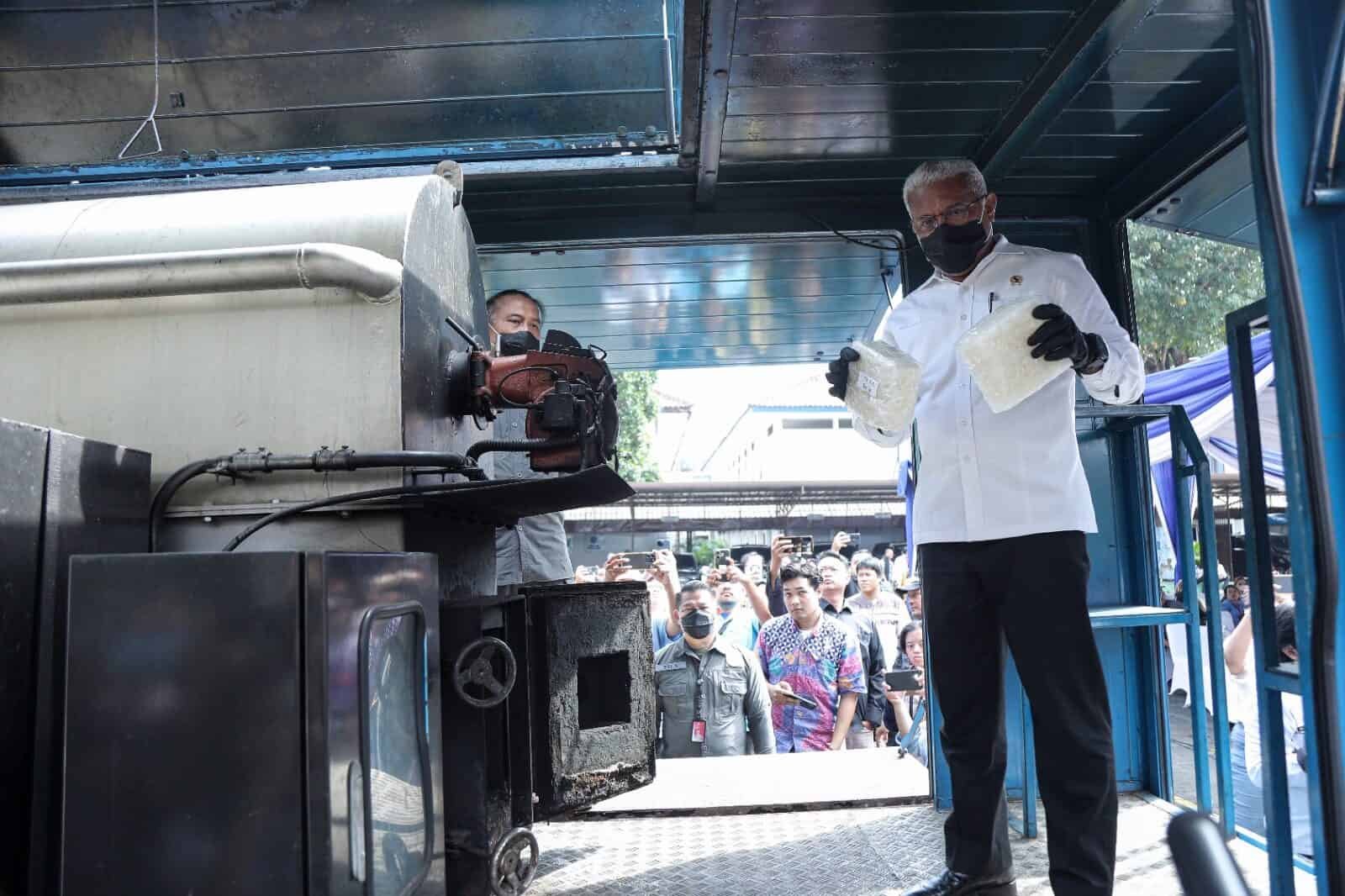 BNN Musnahkan 27 Kg Narkotika, Ungkap Modus Penyelundupan Lewat Jasa Titipan