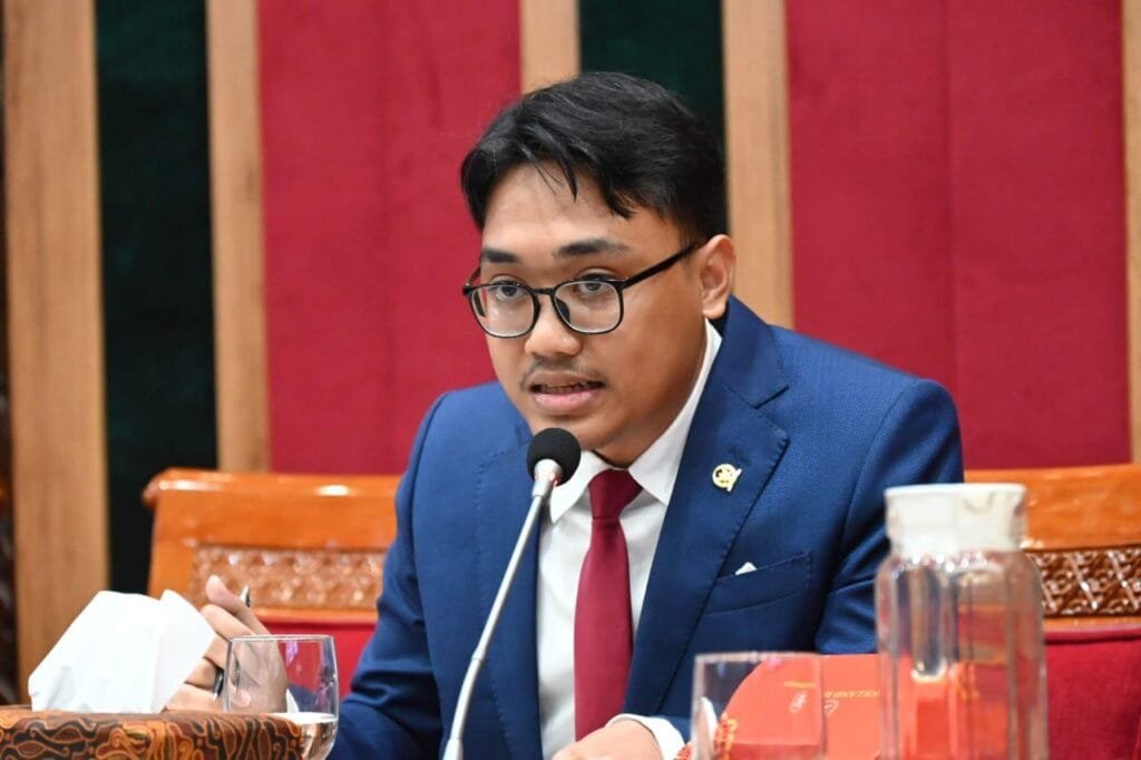 IMG 2915 Pemangkasan Anggaran Kemendikdasmen, DPR Minta Tunjangan Sertifikasi Guru Tak Diutak-Atik PROKALTIM