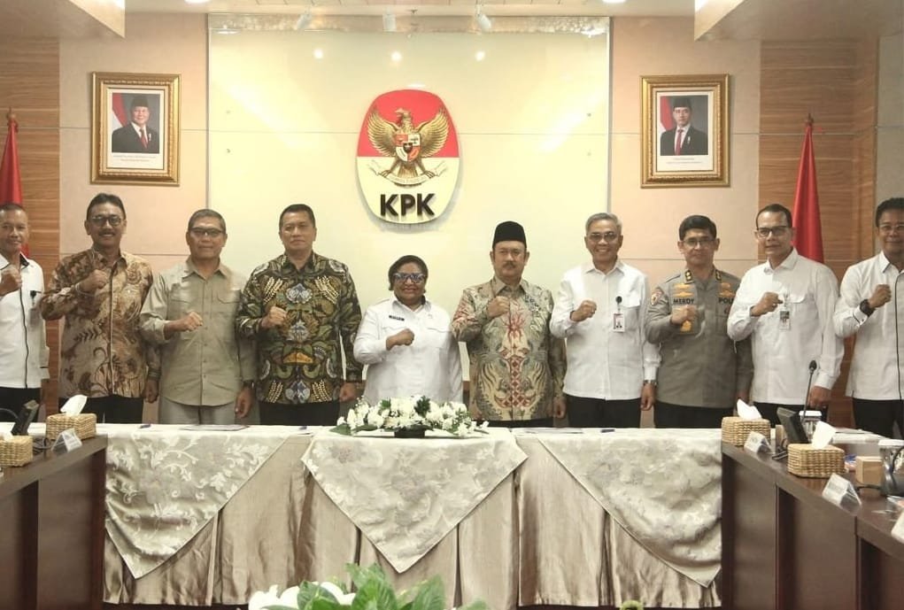 Kementerian ATR BPN Tegaskan Komitmen, Irjen Kementerian ATR/BPN Saksikan Penandatanganan SKB Timnas PK dan Pelaksanaan Aksi Pencegahan Korupsi 2025–2026 PROKALTIM