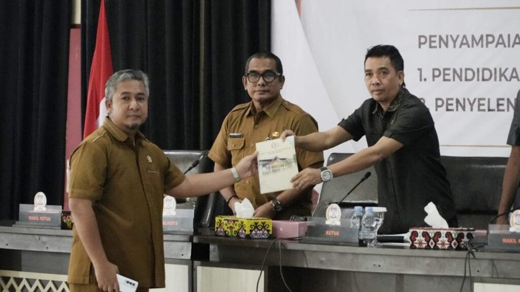 WhatsApp Image 2025 02 03 at 21.30.55 DPRD Balikpapan Selain Bahas Raperda tentang Pendidikan Pancasila dan Wawasan Kebangsaan serta Pengawasan Perumahan PROKALTIM