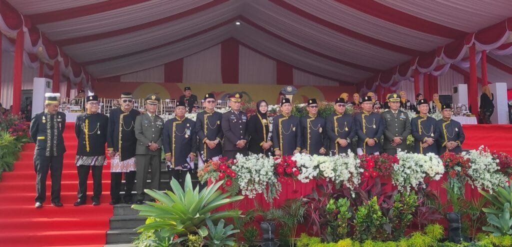 WhatsApp Image 2025 02 10 at 15.34.47 Pemkot Balikpapan Rayakan HUT ke-128 dengan Upacara dan Penghargaan PROKALTIM