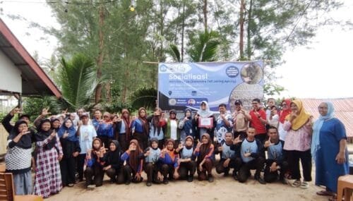 WhatsApp Image 2025 02 14 at 20.14.19 Inovasi Keramba Tali Jaringan Apung oleh Siswi SMA Nasional KPS Balikpapan untuk Budidaya Rumput Laut di Pantai Smacly Lamaru PROKALTIM