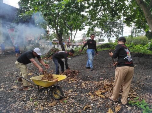 WhatsApp Image 2025 02 23 at 20.53.23 Laskar Gepak DPC Kota Balikpapan Gelar Kerja Bakti Bersih Lingkungan Menyambut Bulan Suci Ramadhan PROKALTIM