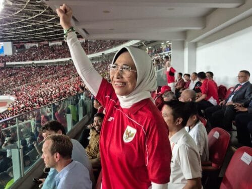 Hetifah Ketua Komisi X DPR RI Apresiasi Kemenangan Timnas Indonesia atas Bahrain di GBK PROKALTIM