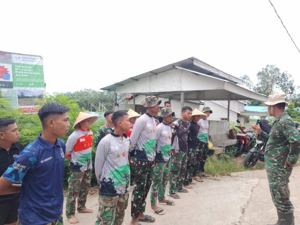 WhatsApp Image 2025 03 02 at 12.30.46 Kaur Operas Pimpin Apel Pagi Personil Satgas TMMD 123 Kodim 0905/BPP PROKALTIM
