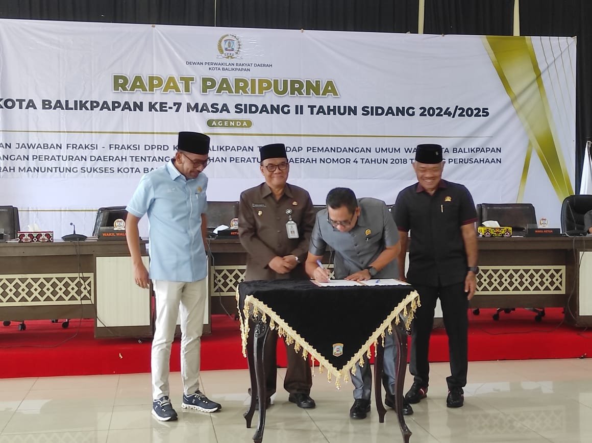 DPRD Balikpapan Bahas Perubahan Perda Perumda Manuntung Sukses dalam Rapat Paripurna