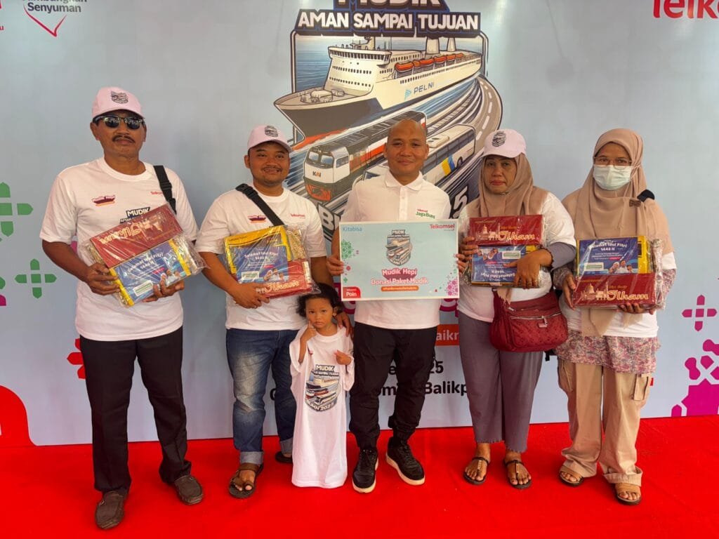 WhatsApp Image 2025 03 26 at 12.10.02 Hadirkan Nilai Tambah Bagi Pelanggan Setia, Telkomsel Melalui Program Mudik Hepi Berangkatkan 200 Pemudik Rute Balikpapan – Surabaya PROKALTIM