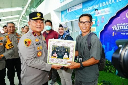 WhatsApp Image 2025 03 28 at 21.56.04 1 Kapolda Kaltim Berikan Apresiasi kepada Media yang Dukung Pengamanan Arus Mudik Lebaran PROKALTIM