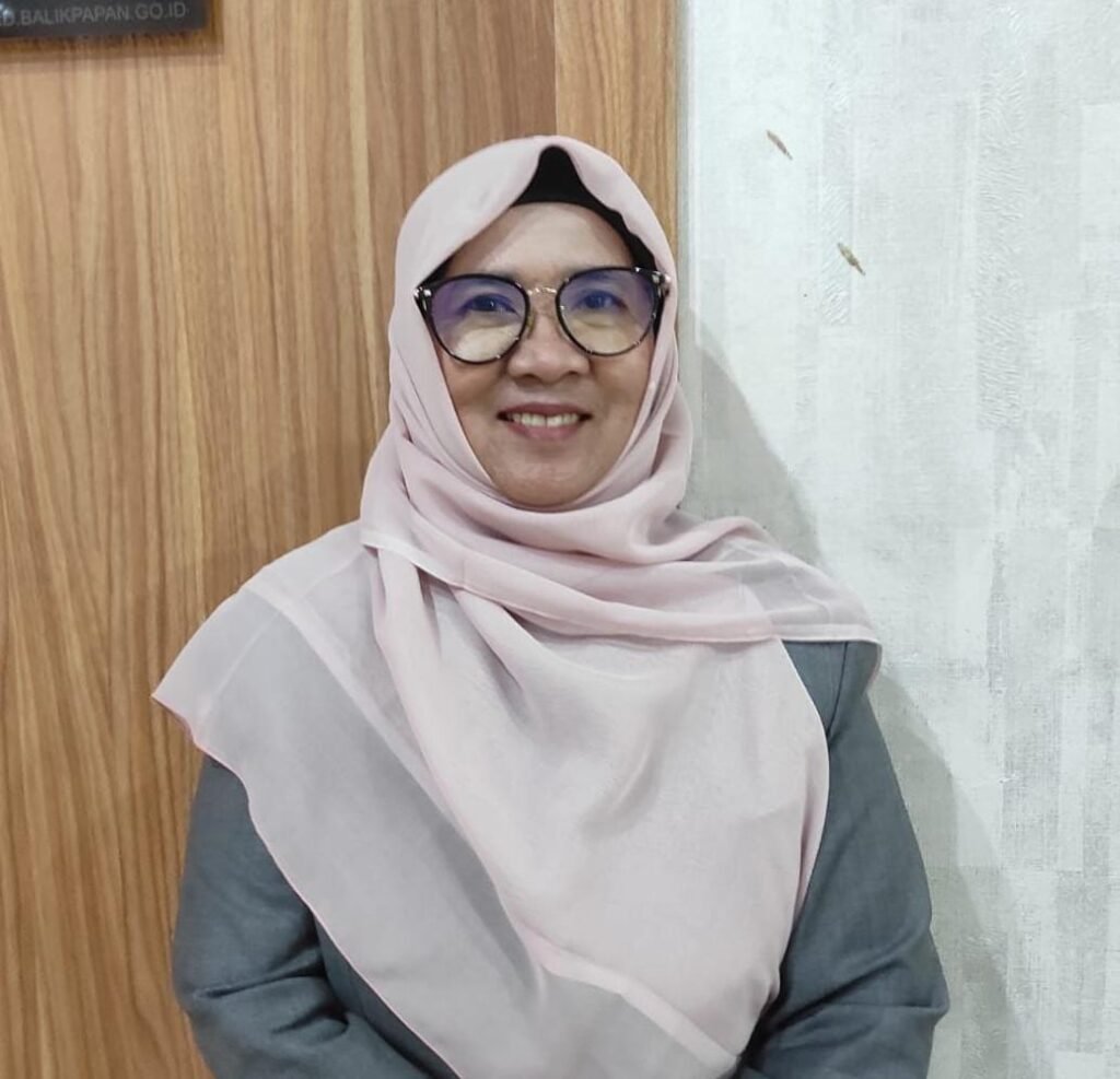 WhatsApp Image 2025 04 21 at 22.49.07 Hj Iim: Perempuan Cerdas adalah Kunci Menuju Indonesia Emas PROKALTIM